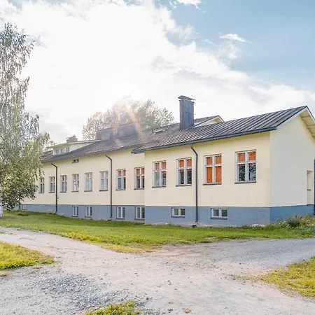 Hyvaerilae Youth- And Centre Hotel