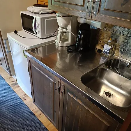 Hyvaerilae Youth- And Centre ホテル 3*