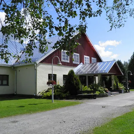 Hyvaerilae Youth- And Centre 3*