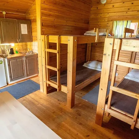 Hyvaerilae Youth- And Centre ホテル