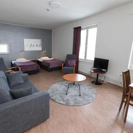 Hyvaerilae Youth- And Centre Hotel Nurmes