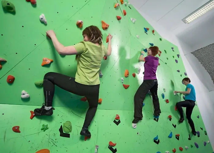 Hyvaerilae Youth- And Centre Nurmes